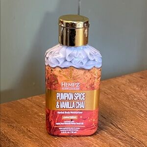 Hempz Herbal Body Moisturizer - Pumpkin Spice & Vanilla Chai